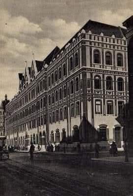 Jurišićeva ulica, Glavna pošta nakon nadogradnje kata 1930. godine